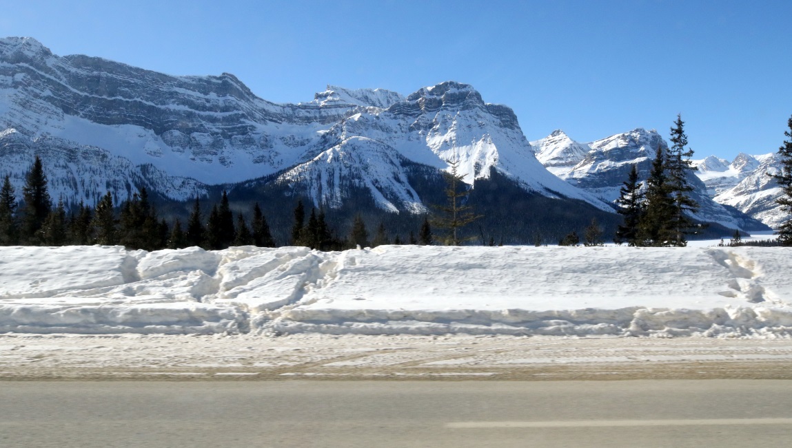 Pulpit Peak and Lilliput Mountain