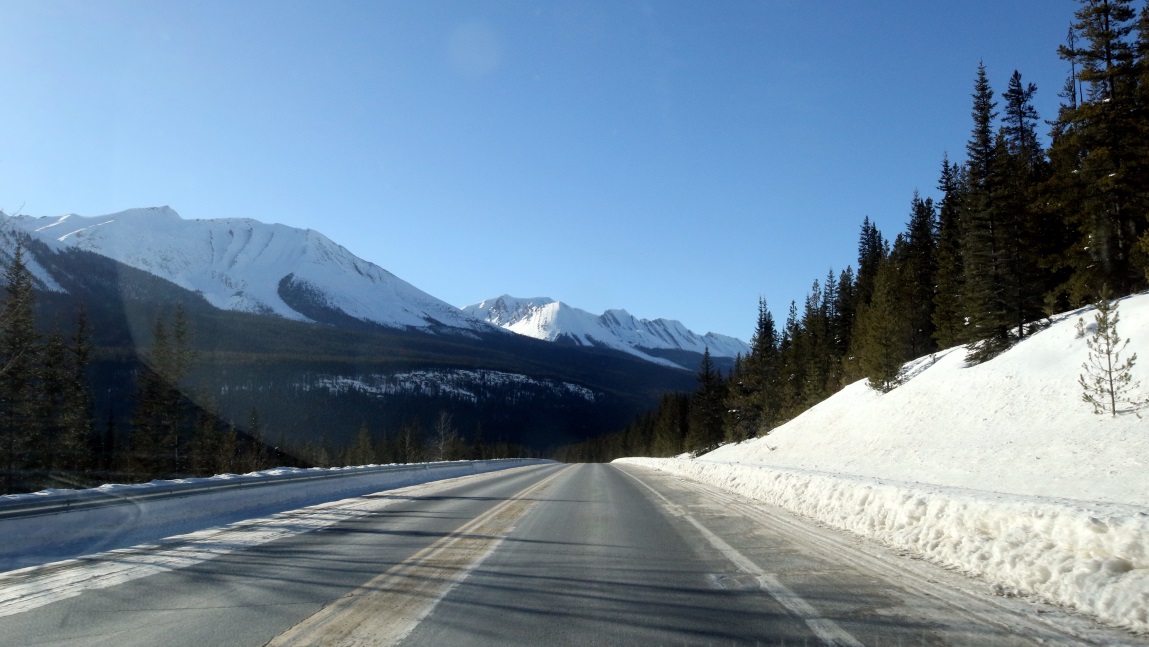 Heading North on Icefields Parkway near Endless Chain Ridge