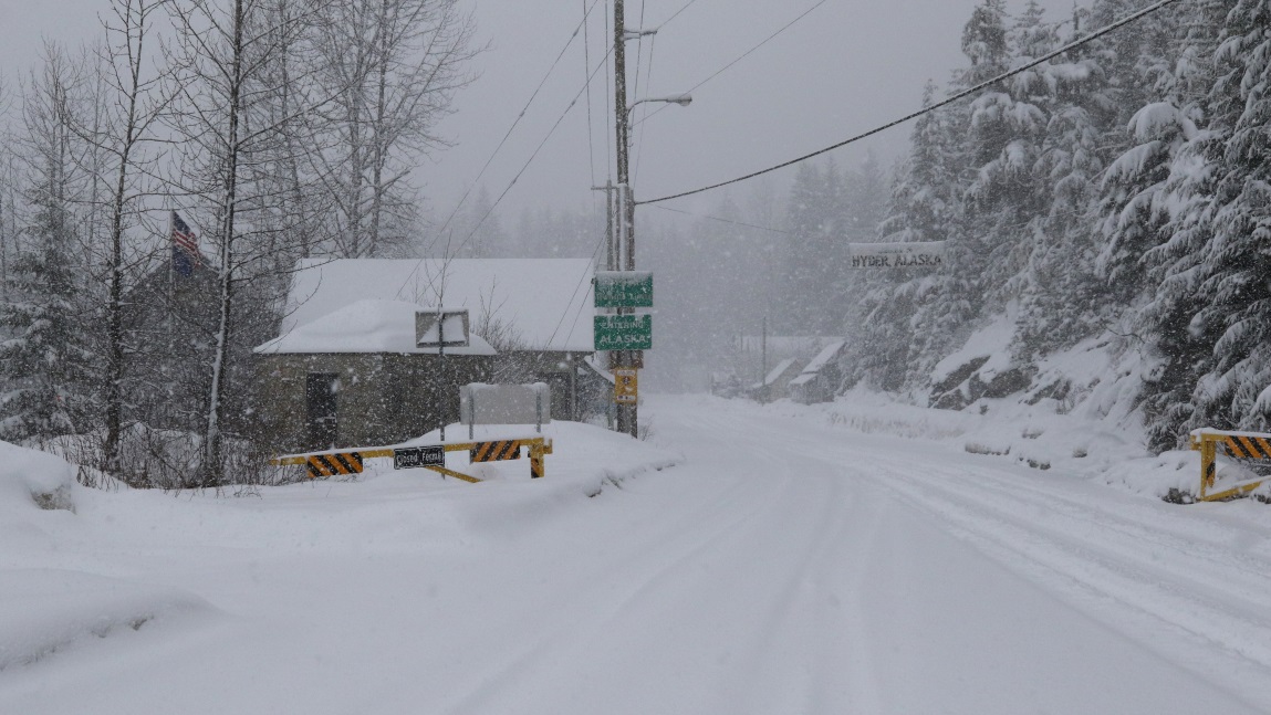 Entering Hyder