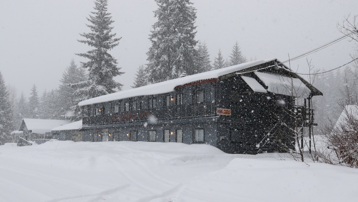 Walking around Hyder