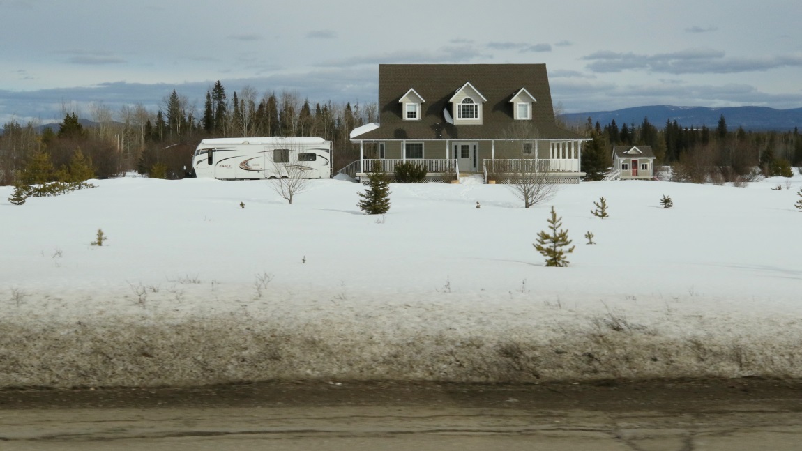 Nice house ten miles South of Prince George