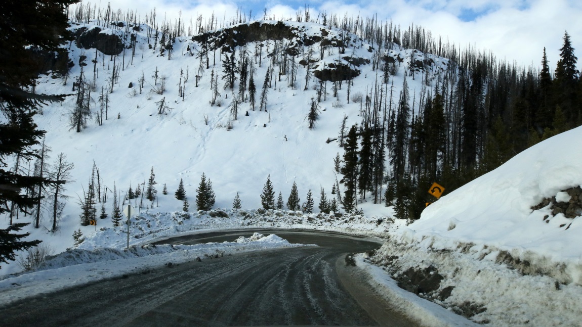 Starting descent into Heckman Pass