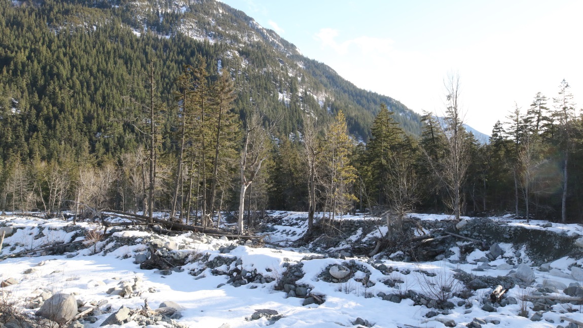 River bed at the base of Heckman Pass