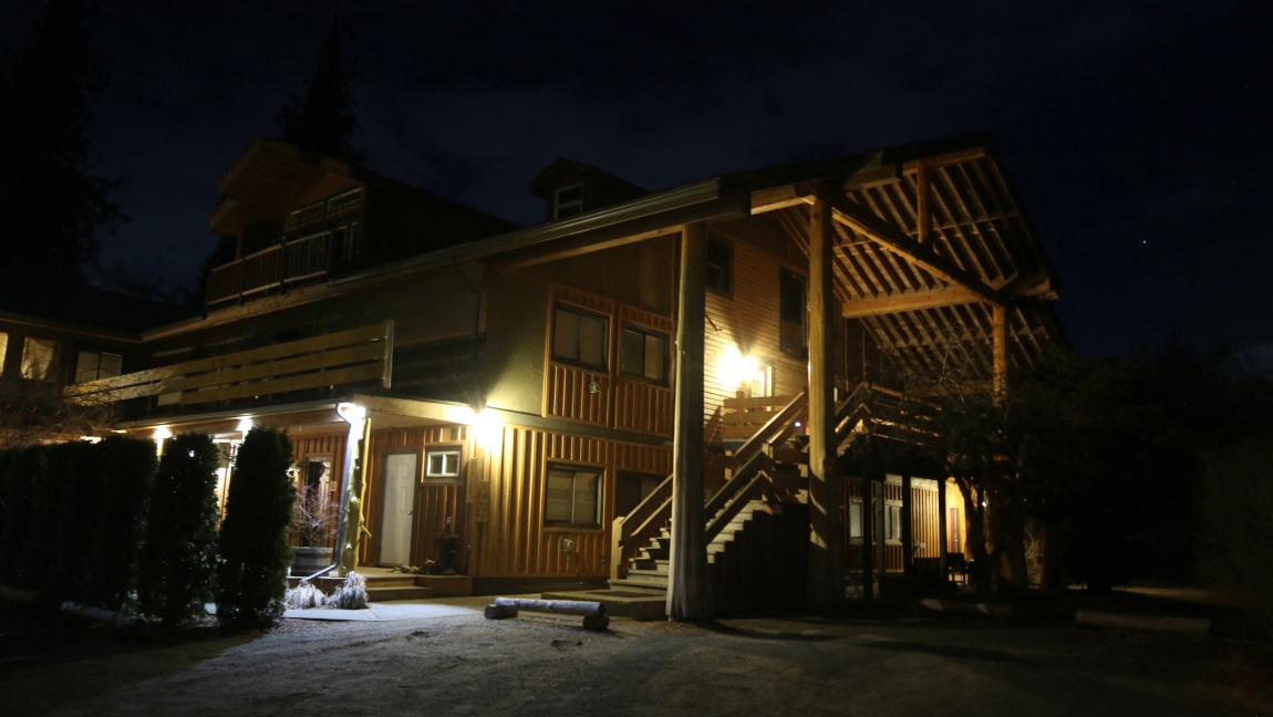 Night pictures at Bella Coola Mountain Lodge