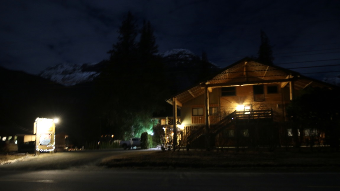 Night pictures at Bella Coola Mountain Lodge
