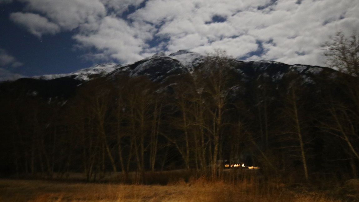 Night pictures at Bella Coola Mountain Lodge