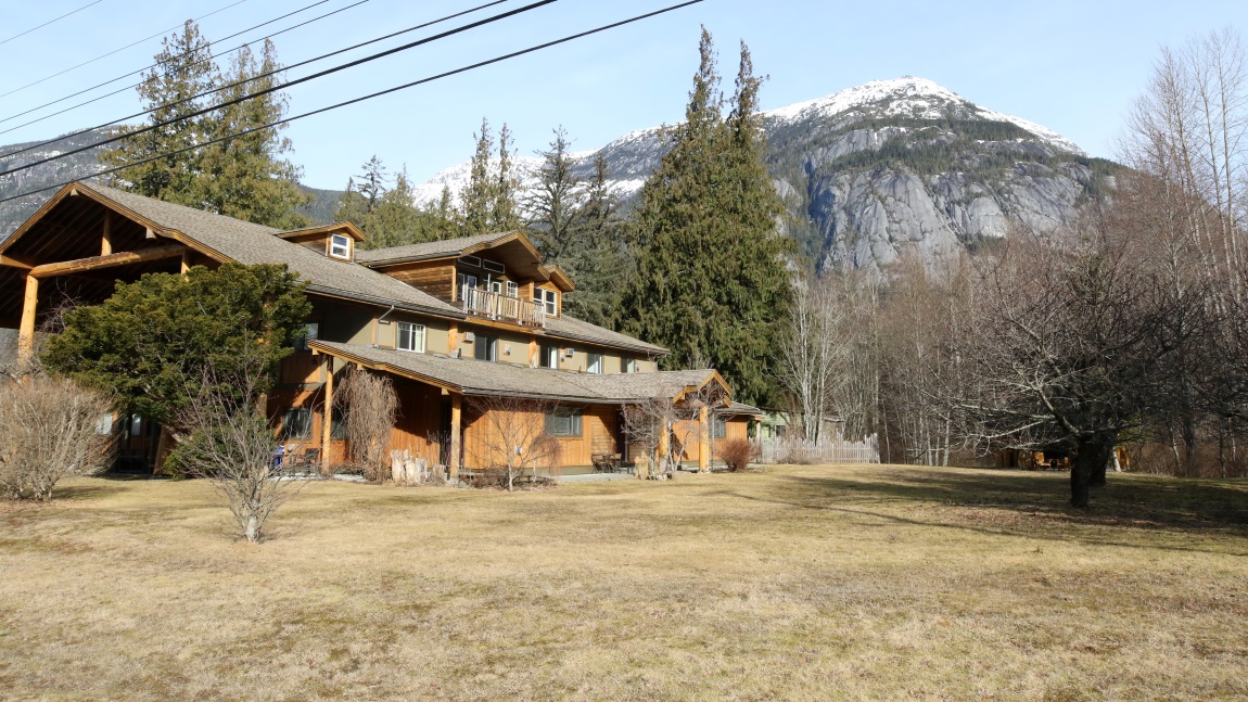 Bella Coola Mountain Lodge