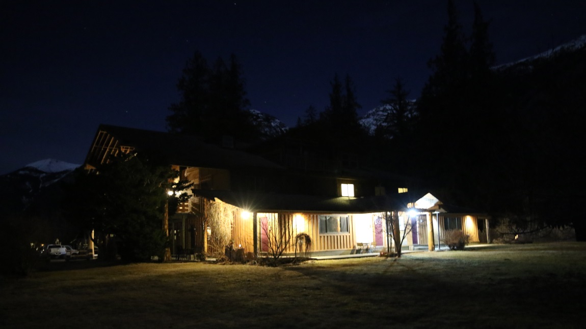 Night pictures at Bella Coola Mountain Lodge