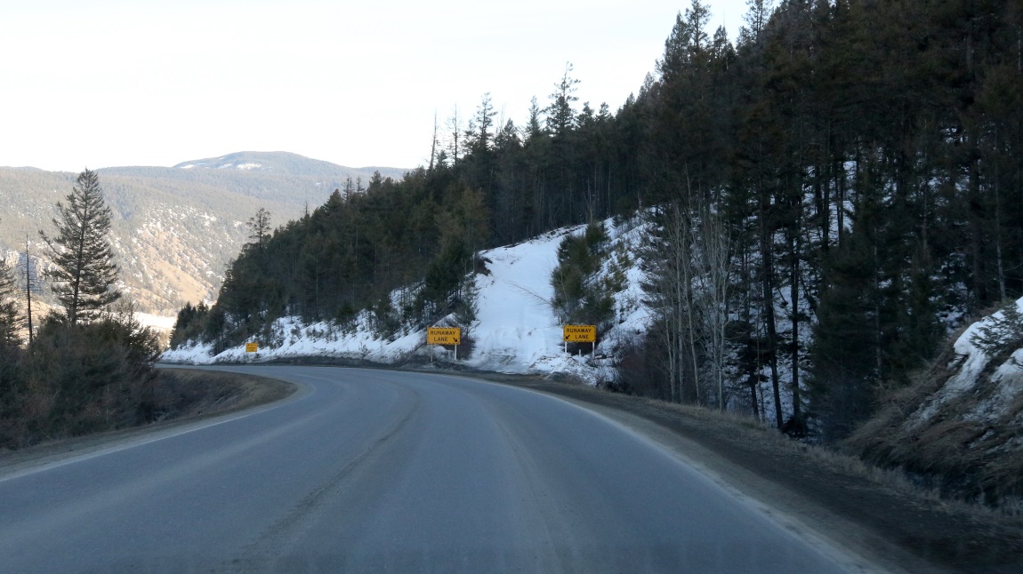 Truck runaway lane
