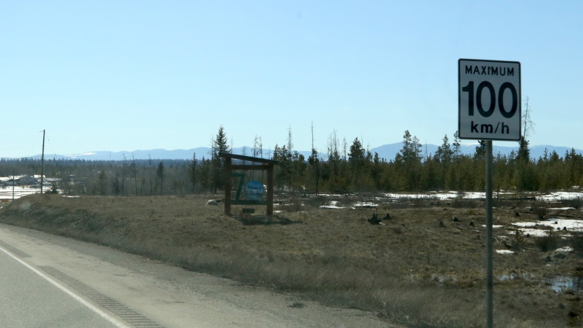 Approaching 70 Mile House