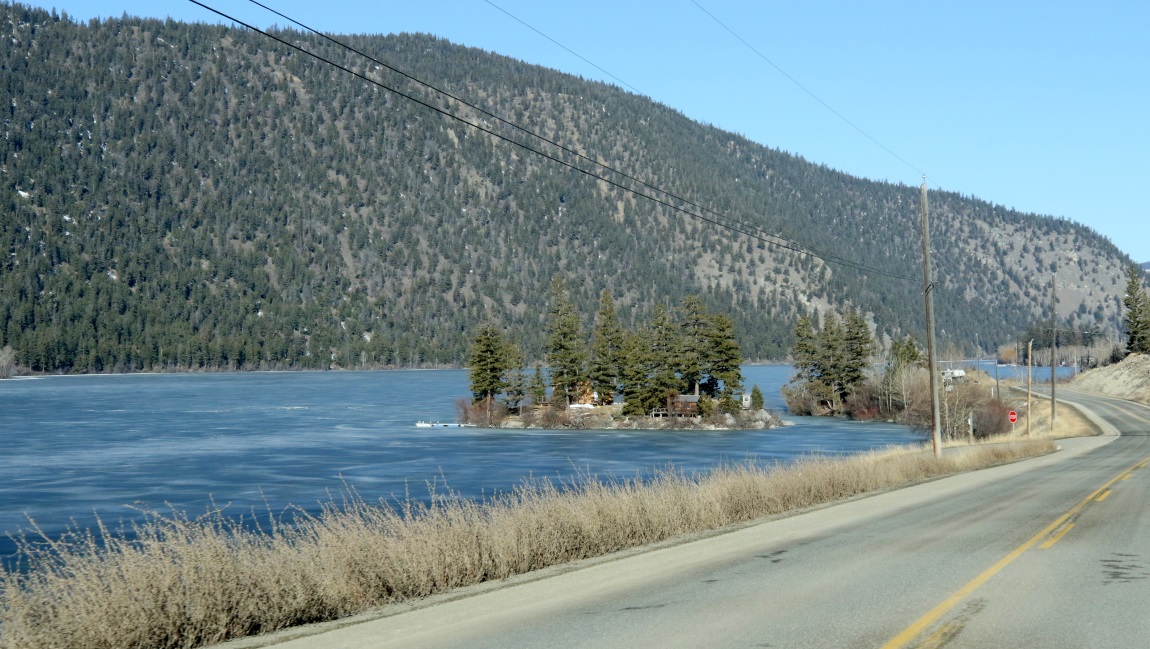 Interesting little island in Pavilion Lake