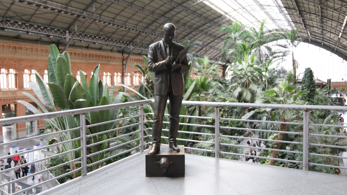 Statue