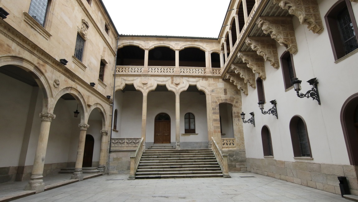 Inside the Palacio de la Salina