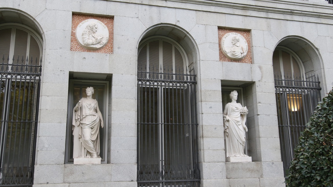 Medallions and statues