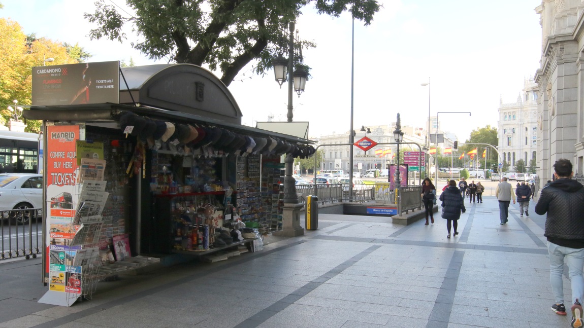 Banco de Espaa Metro station