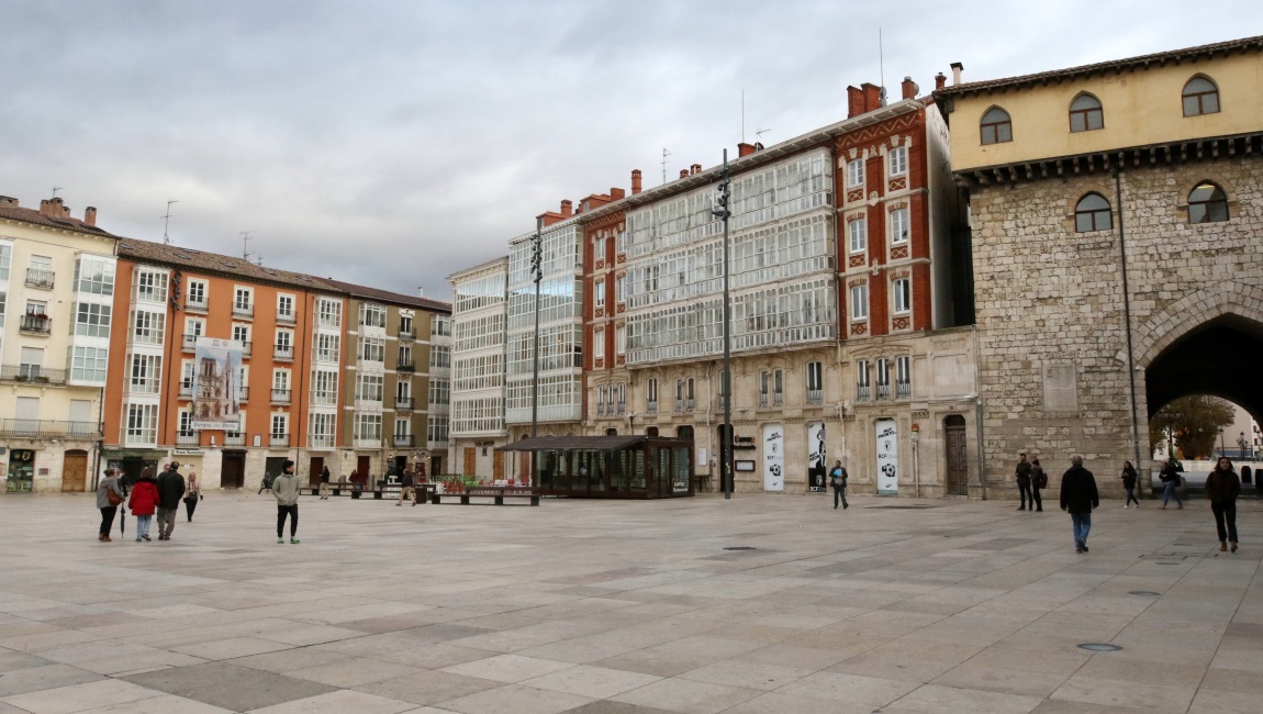 Plaza Rey San Fernando
