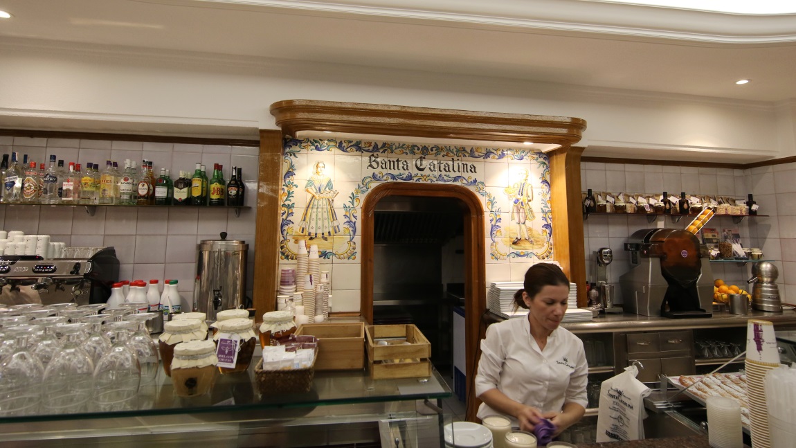 Inside Horchateria Santa Catalina