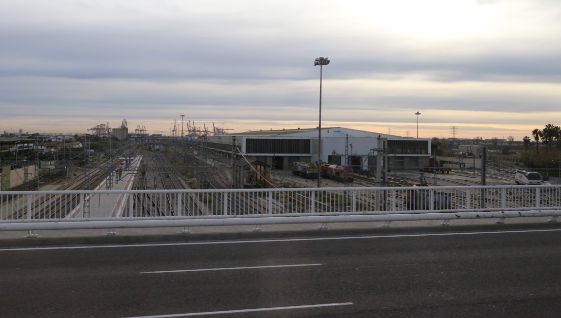 BM Valencia ALM cargo train station