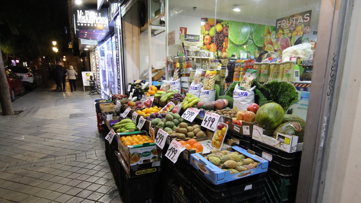 Fruit stand