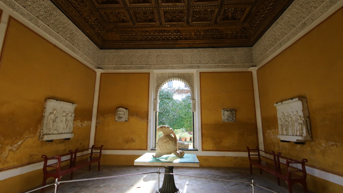 Inside Casa de Pilatos