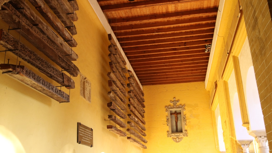 Mosque construction beams
