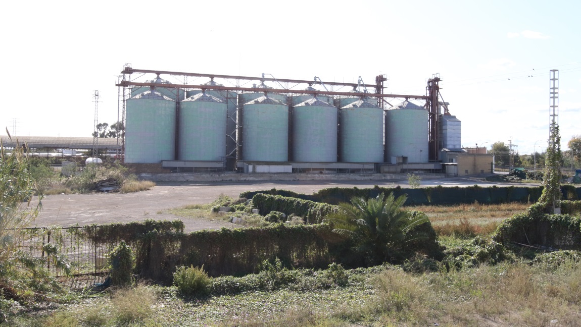 Storage tanks