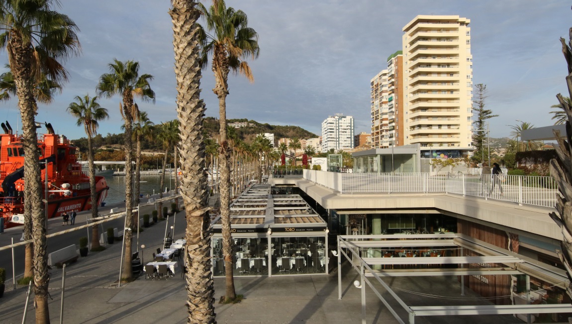 Many small restaurants