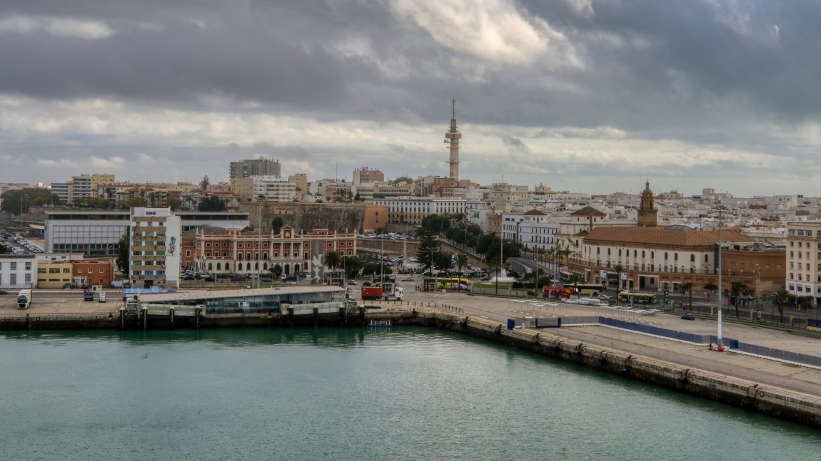 C�diz from the ship