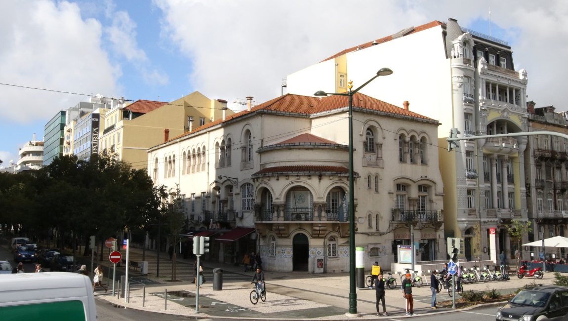 Colgio Acadmico school