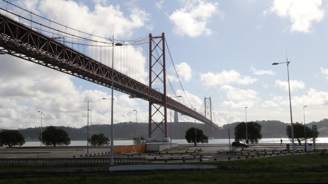 25th of April Bridge
