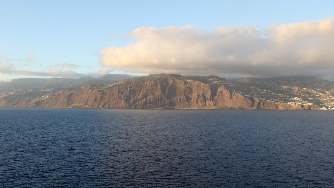 Cabo Giro cliffs
