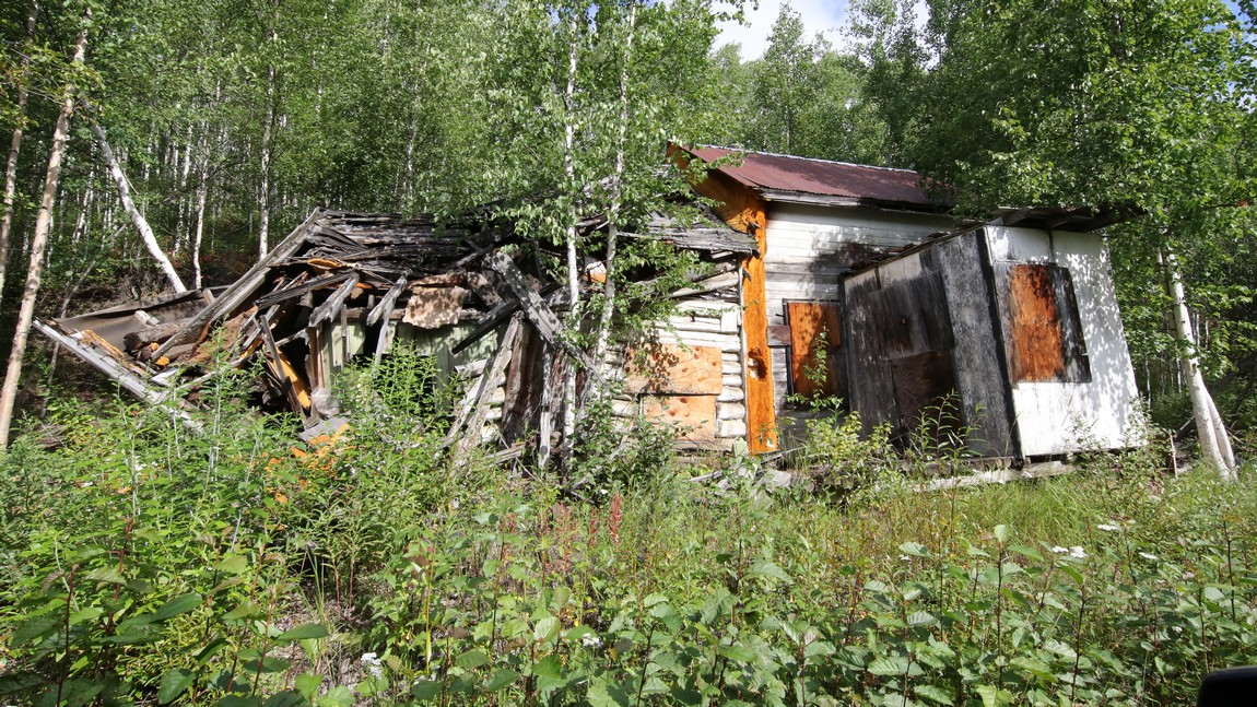 Cabin in a state of disrepair