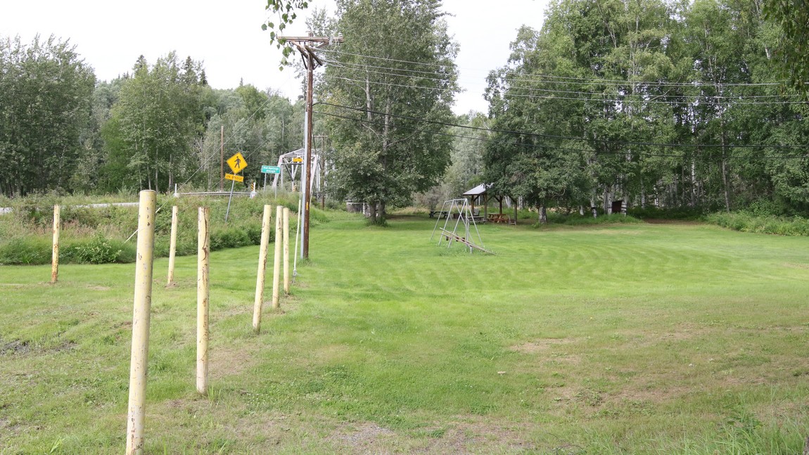 Park next to Manley Roadhouse