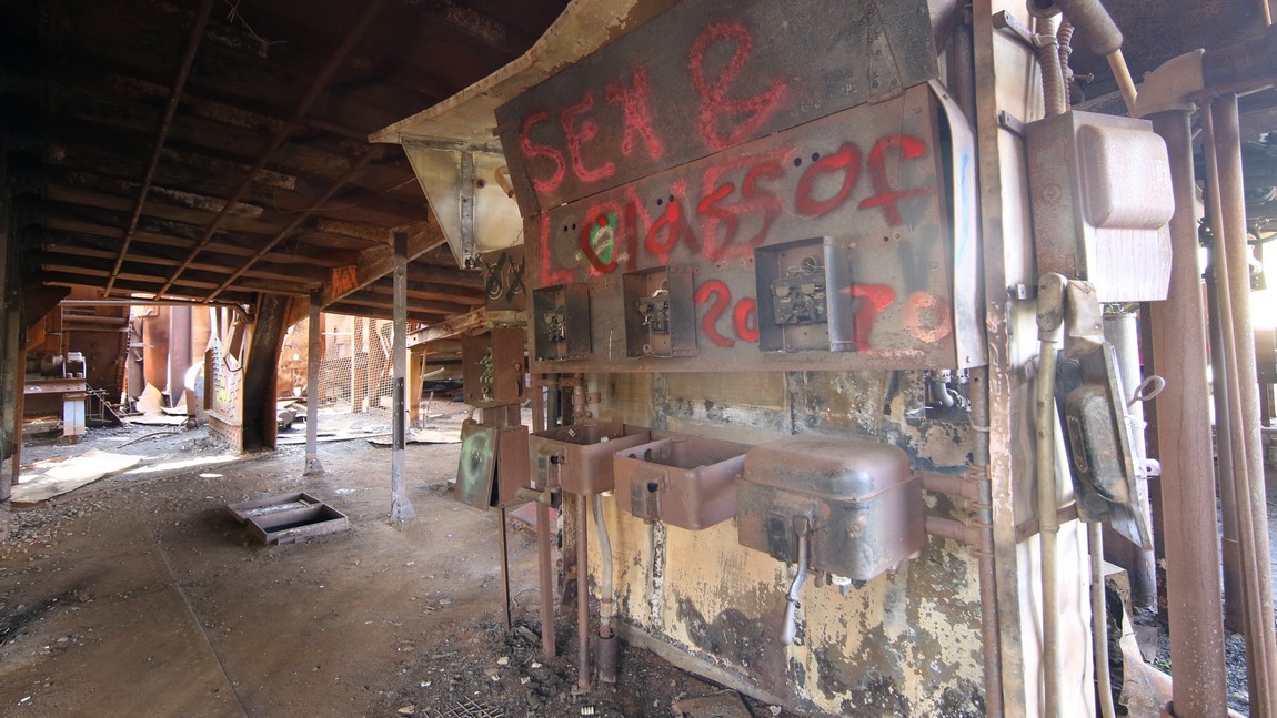 Exploring the dredge